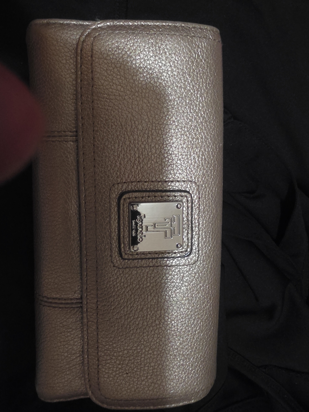 Tagnanello WomensMetallic Taupe Leather Wallet - Taupe